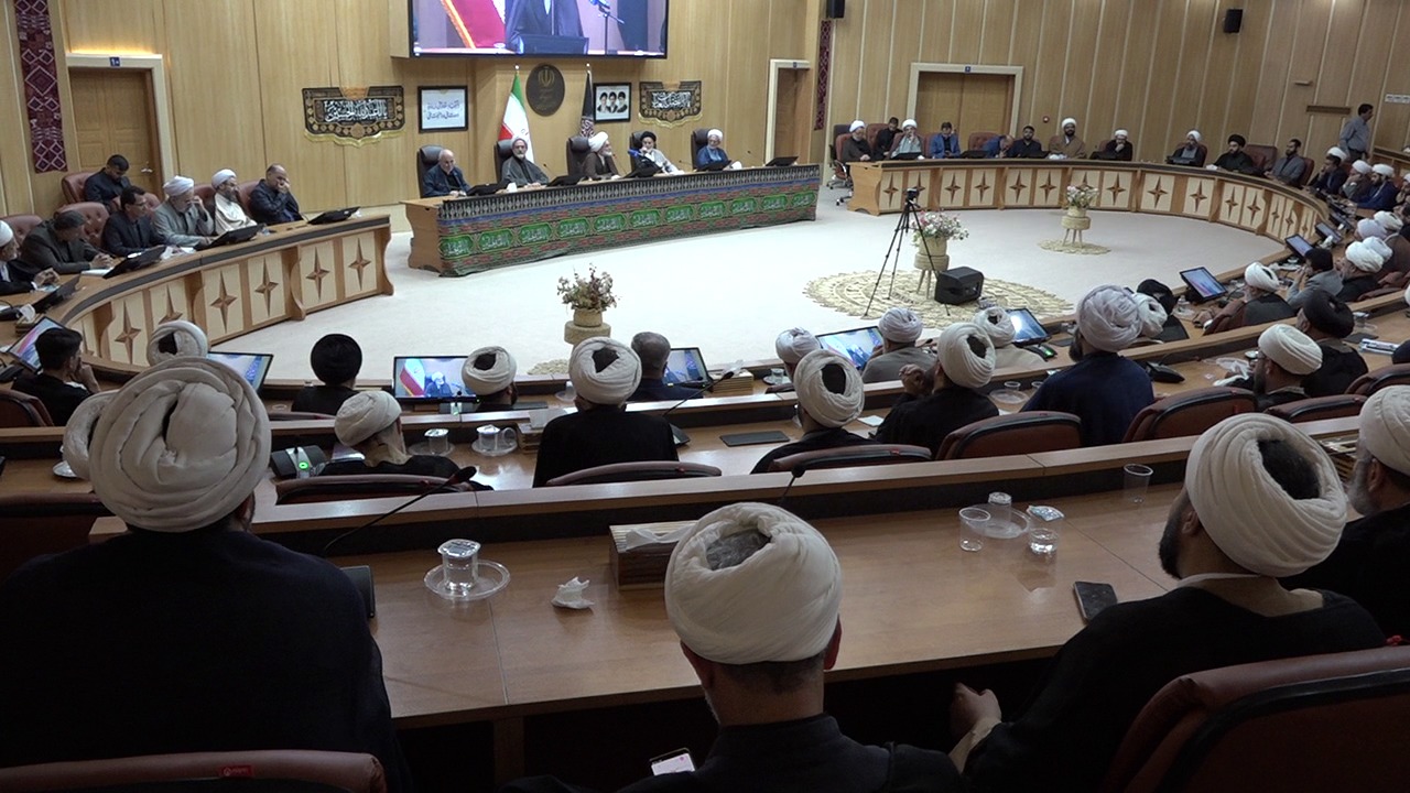 اعلان جنگ، صلح و مذاکره در دایره اختیارات ولی فقیه