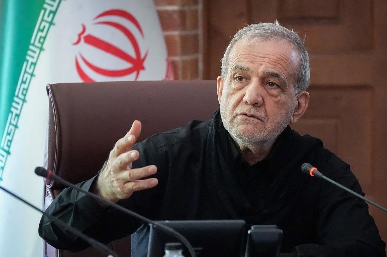 رئیس‌جمهور: در مواردی برخی تحلیل‌ها و مواضع مطرح‌شده در رسانه ملی، منطبق با سیاست‌ها و رویکردهای دولت نیست