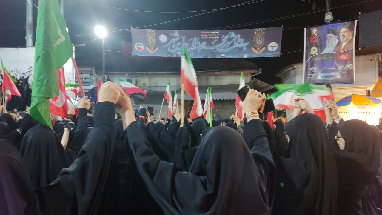 ایستگاه صد و بیست و هفتم لنگرودی ها در میدان