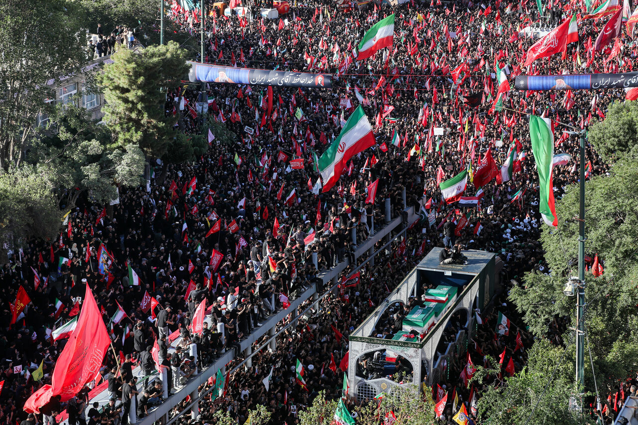 معاون تبلیغات حرم مطهر رضوی: برای مشهد مراسم وداع با پیکر رهبر شهید در نظر گرفته نشده بود