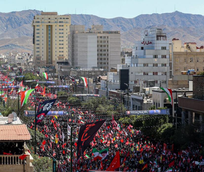 واشنگتن‌پست: پس از تشییع باشکوه رهبر، مقامات ایرانی جسورتر شده‌اند
