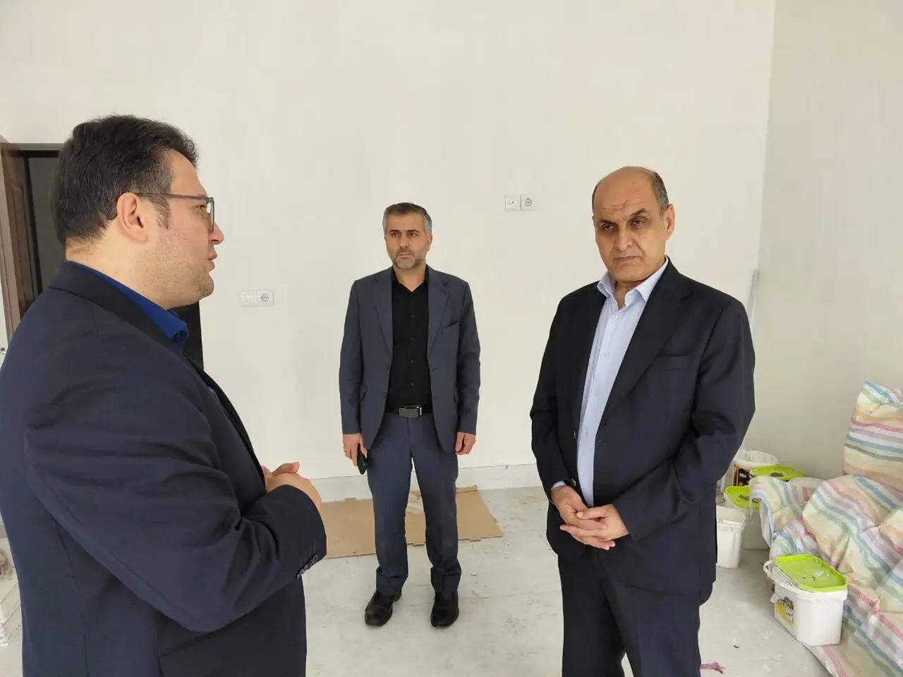 بازدید سرزده استاندار از اداره‌کل آموزش و پرورش گیلان