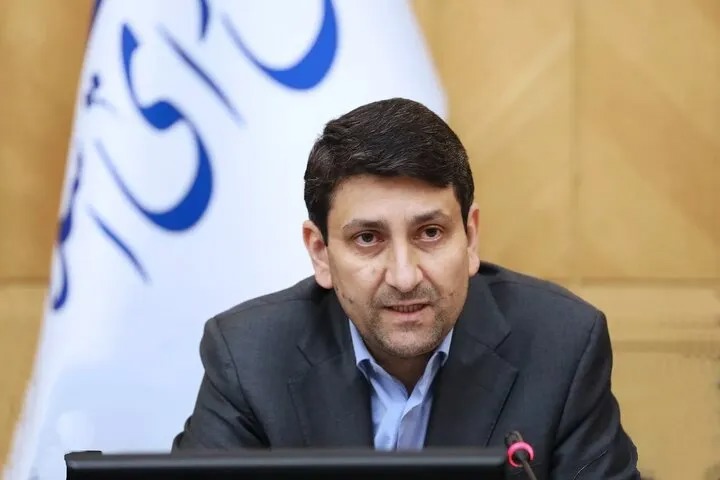 وزیر ارتباطات: ما و شخص رییس‌جمهور از حق مردم برای دسترسی به اینترنت آزاد کوتاه نمی‌آییم