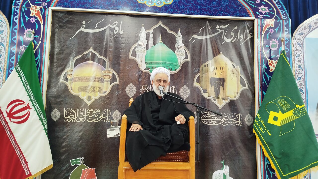 حجت الاسلام حسن زاده: قیام به‌ هنگام مردم استکبار را سرگردان کرده است