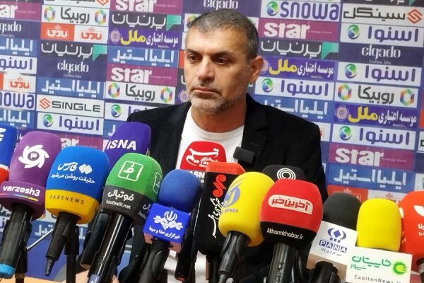 سرمربی ذوب‌آهن: انرژی هواداران به کمک ملوان آمد