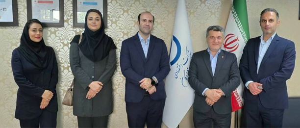 همکاری شرکت بیمه دی شعبه ممتاز مرکزی و شرکت مینو