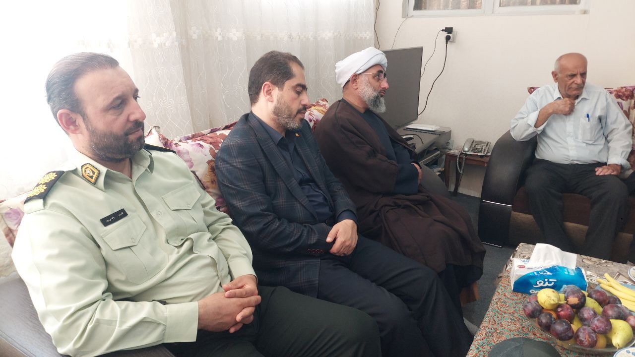 دیدار با خانواده شهدا در منجیل و رودبار