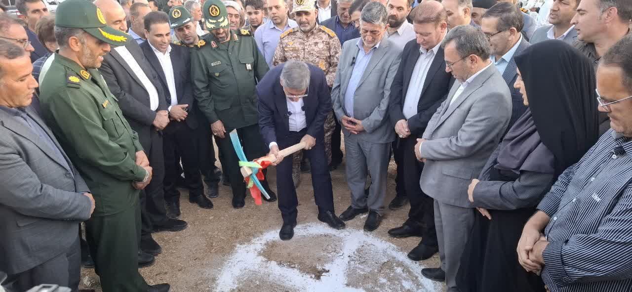 عملیات اجرایی گلخانه ۱۸ هکتاری واشیان پلدختر آغاز شد
