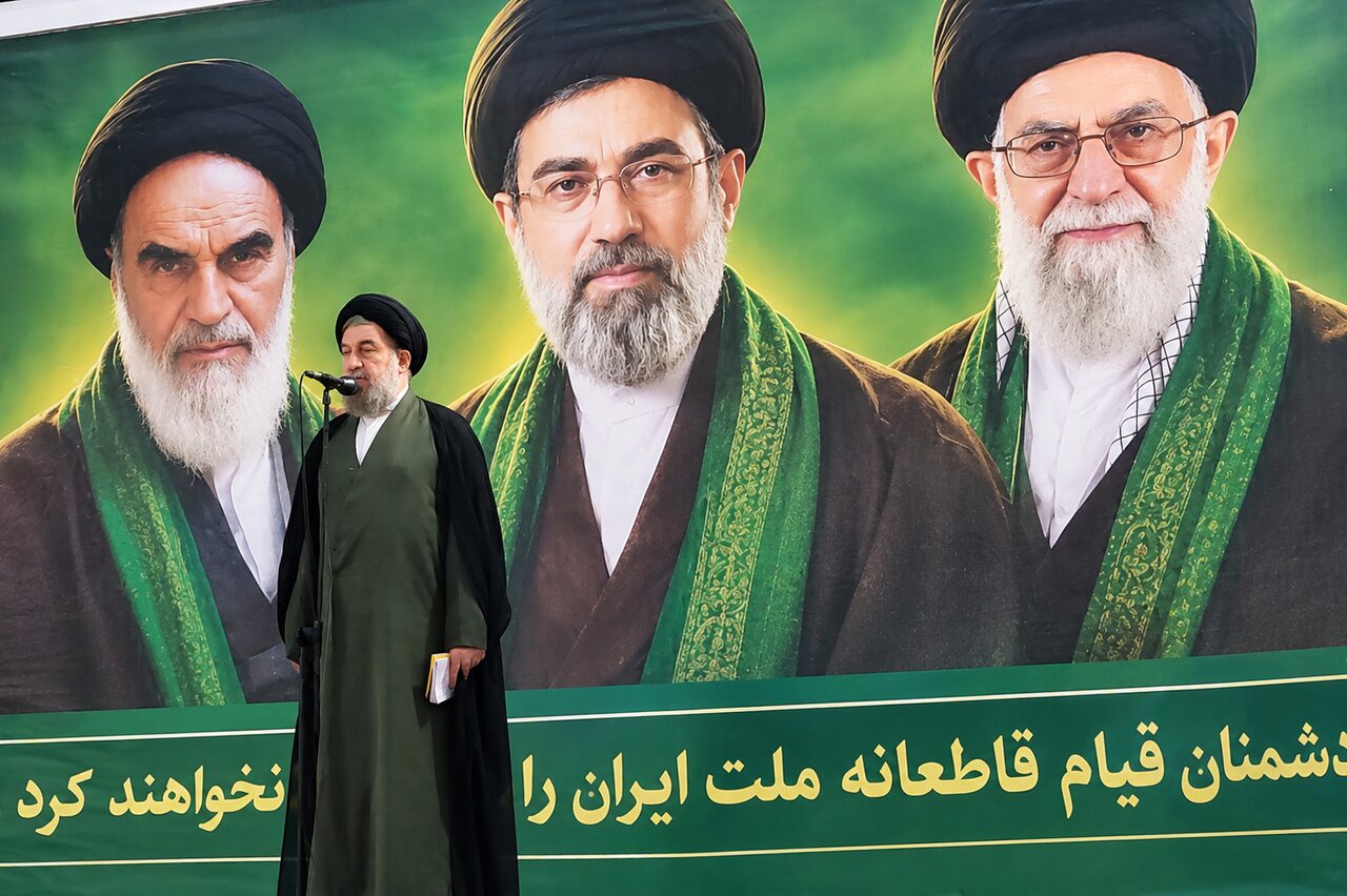 میر تاج‌ الدینی: هیمنه آمریکا مقابل مقاومت ملت ایران درهم شکسته است