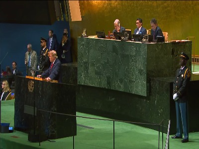ترامپ: رژیم کوبا بیش از هر زمان دیگری درحال فروپاشی است و سقوط خواهد کرد