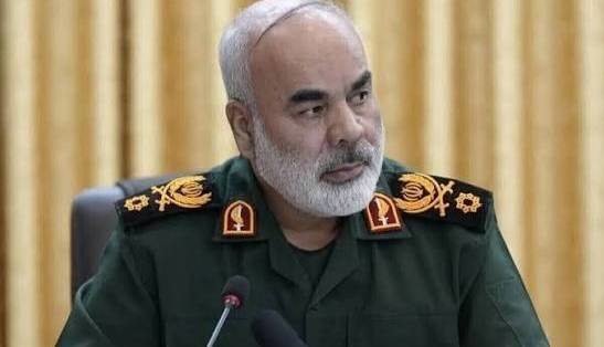 فرمانده نیروی زمینی سپاه: همچون دوران دفاع مقدس در مقابل دشمن ذره ای کوتاه نخواهیم آمد