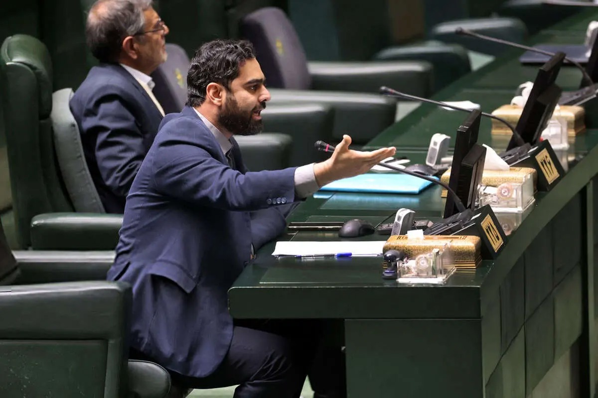 ثابتی: دیدار هیأت ایرانی و آمریکایی مجوز رهبری را ندارد