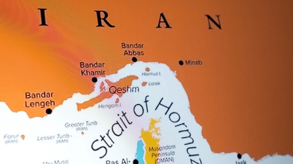 اعتراف رئیس مجلس نمایندگان آمریکا به بسته بودن تنگه هرمز