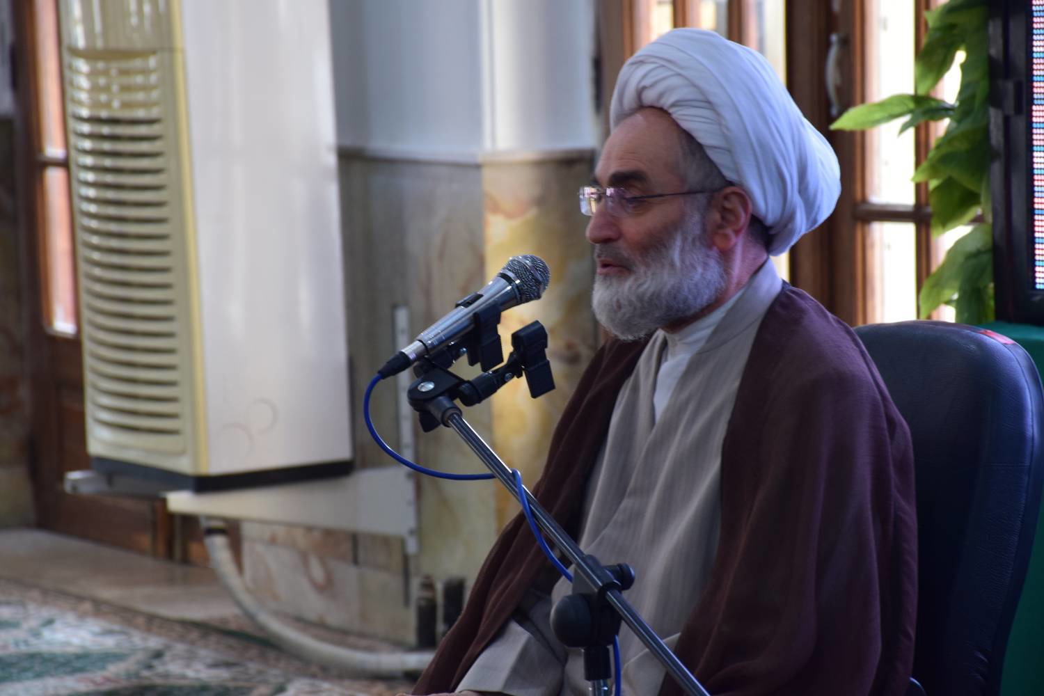 درب مساجد باید به روی پرسش‌ها، دغدغه‌ها و ایده‌های جوانان باز باشد
