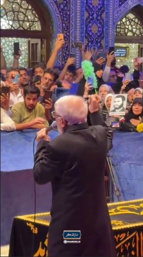 همخوانی قطعه مورد تحسین رهبر شهید انقلاب توسط آهنگران در جوار مزار «آقای شهید ایران»