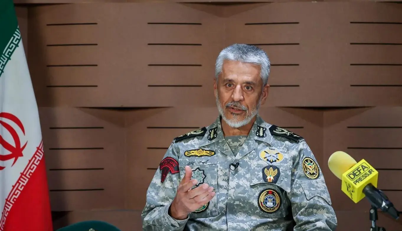دریادار سیاری: کاملاً بر تنگه هرمز مسلط هستیم