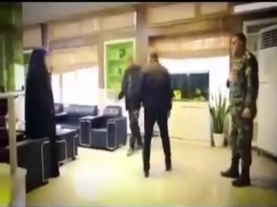 لحظه اعلام خبر شهادت یکی از ماموران پلیس که در اصفهان توسط مزدوران موساد به شهادت رسید