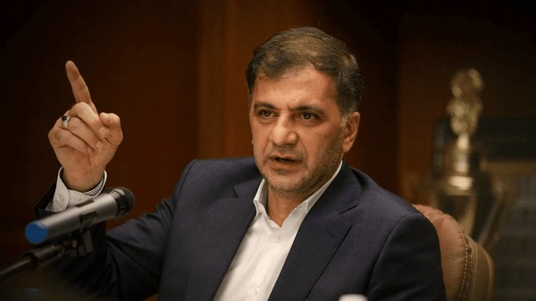 کریمی: شرایط سفر تراکتور به عمان ناعادلانه است