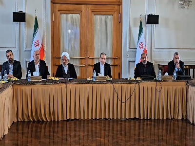 نشست مجمع نمایندگان استان تهران در مجلس با عراقچی