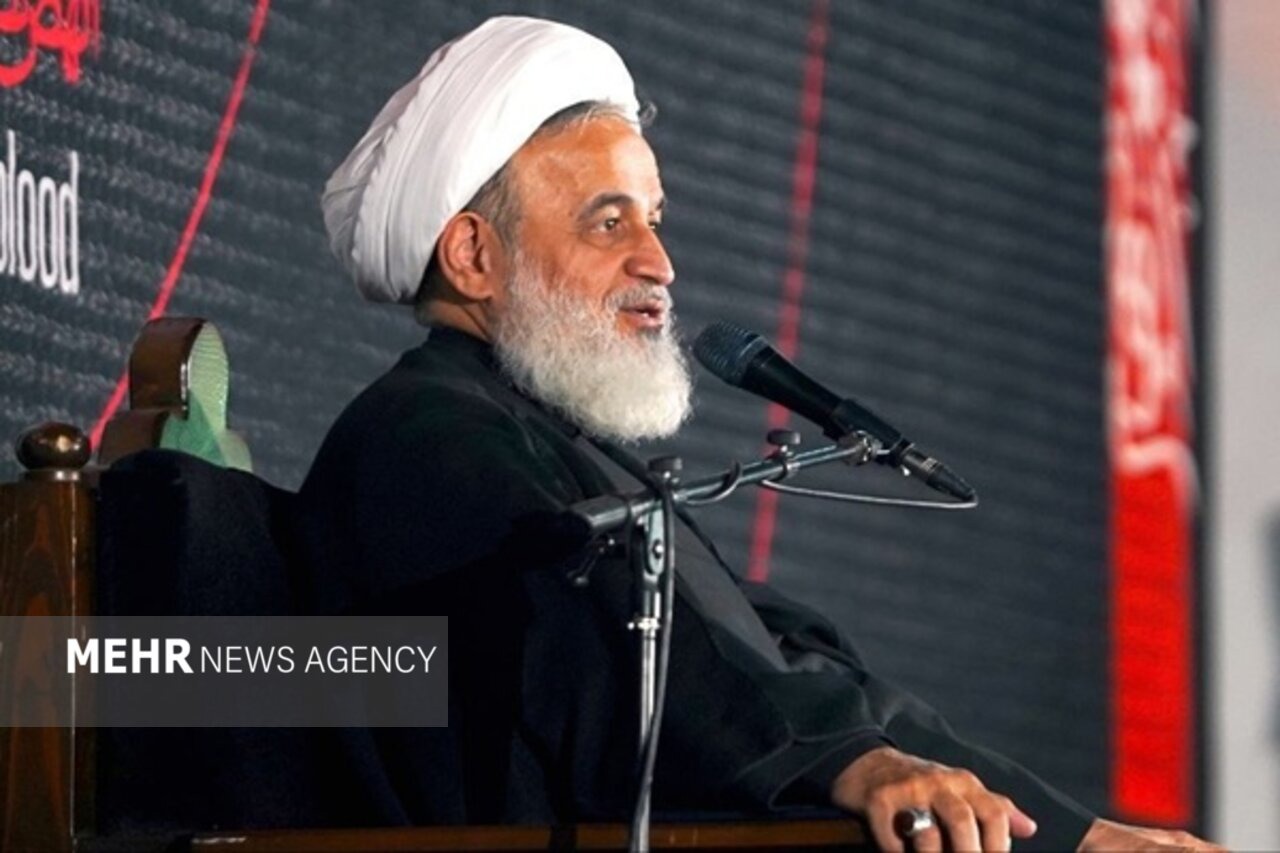 پناهیان: بندگی خدا باید در زندگی روزمره جریان داشته باشد