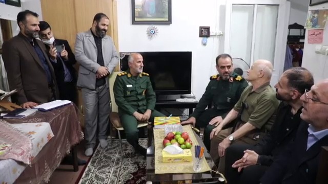 دیدار فرمانده سپاه قدس گیلان و مسئولان ورزش استان با خانواده شهید ورزشکار علی غبرانژاد