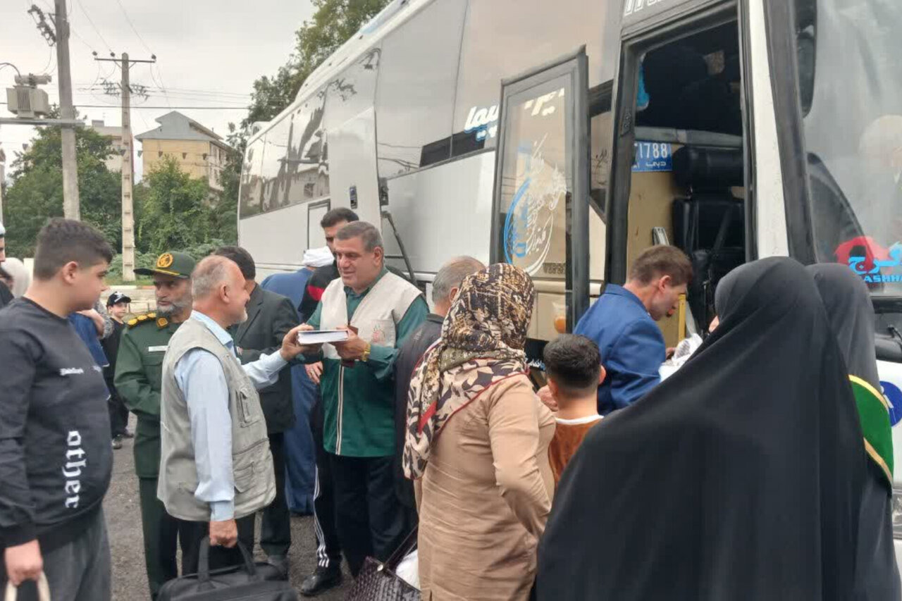 اعزام ۴۴ زائر اولی فومن به مشهد مقدس در قالب طرح مهر درخشان رضوی