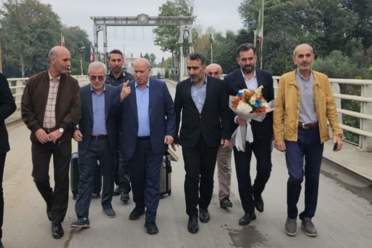 رئیس فدراسیون فوتبال از مرز آستارا وارد کشور شد