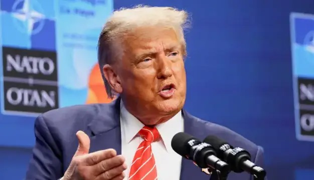 ترامپ: اگر ایران بمب اتم داشت، آنها را «قربان» خطاب می‌کردم!
